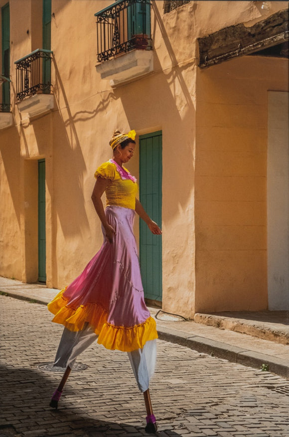 Havana Stilt Walker