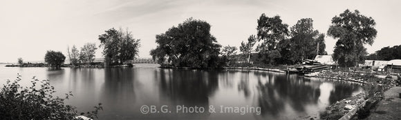 LaSalle On The Lake