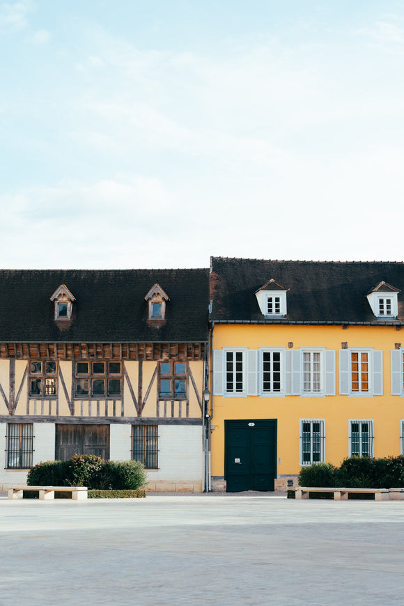 Between Two Facades