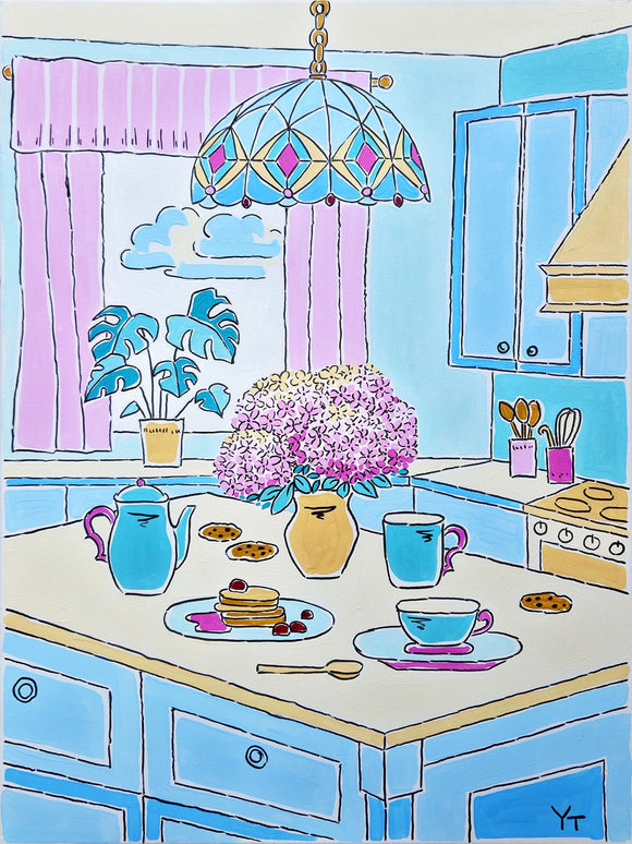Tiffany lamp and pink bouquet