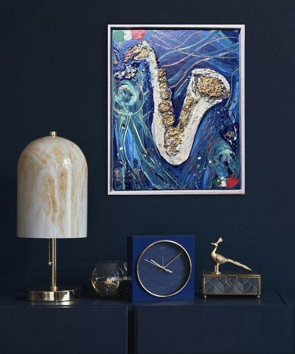 Saxophone Swan