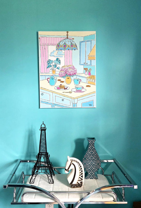 Tiffany lamp and pink bouquet