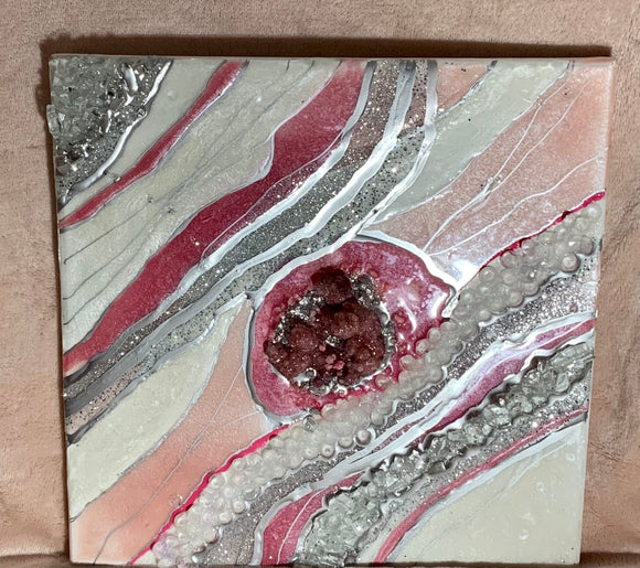 “Rosé” resin geode