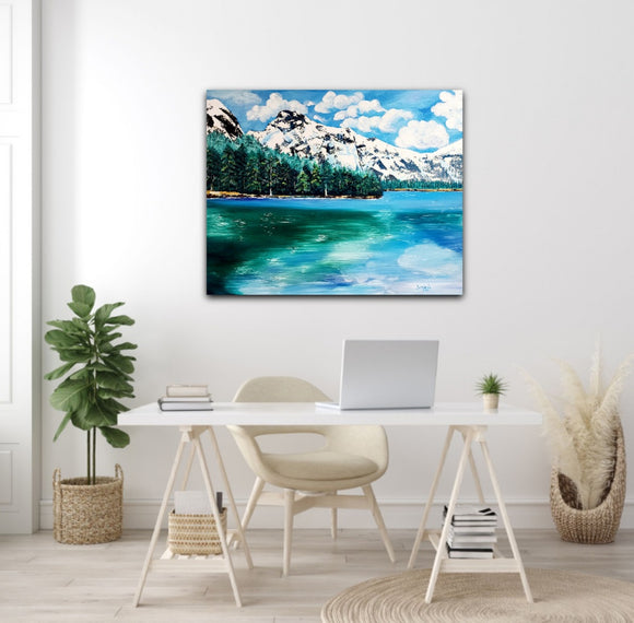 "The Scenic Beauty of Emerald Lake"