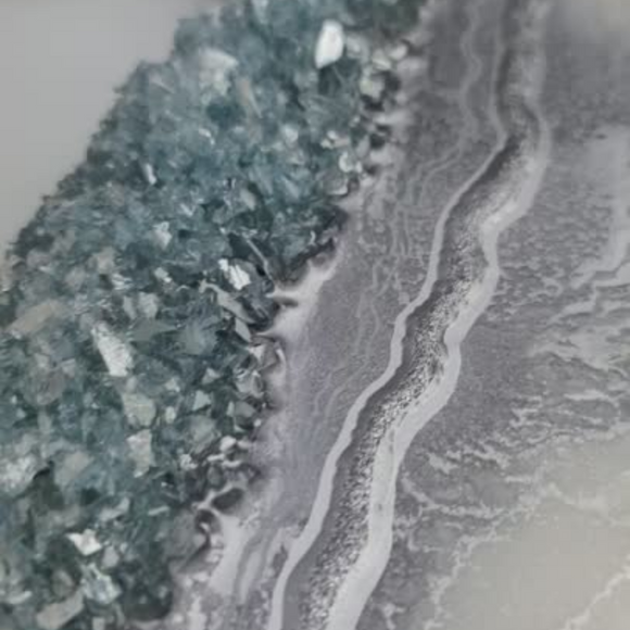 Resin Geode Wall Art in White and Silver